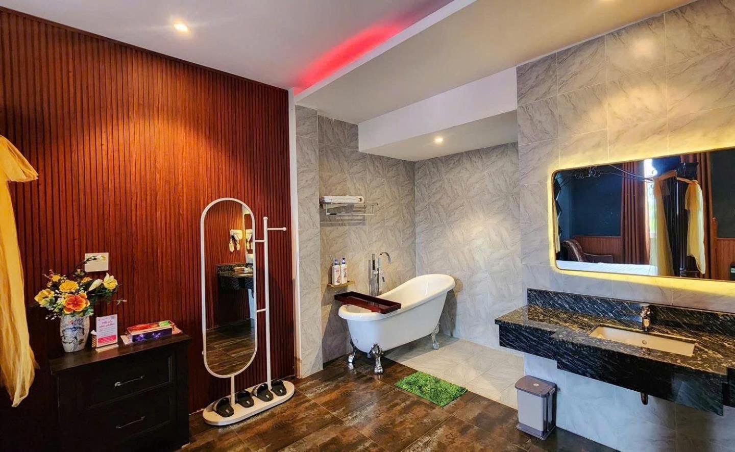 Hotel Khach San Nha Minh Cai Rang Zewnętrze zdjęcie